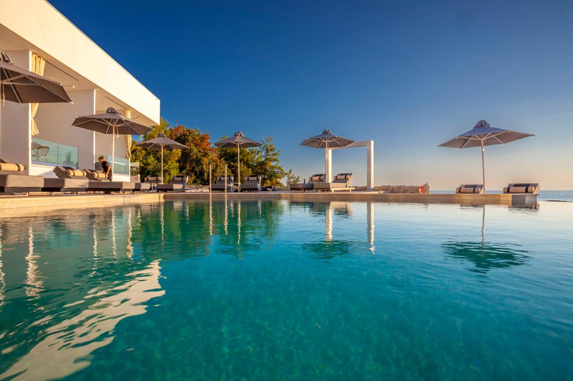 Akrotiri Olympus Luxury Suites - Adults Only Pláka Litókhoro Eksteriør bilde