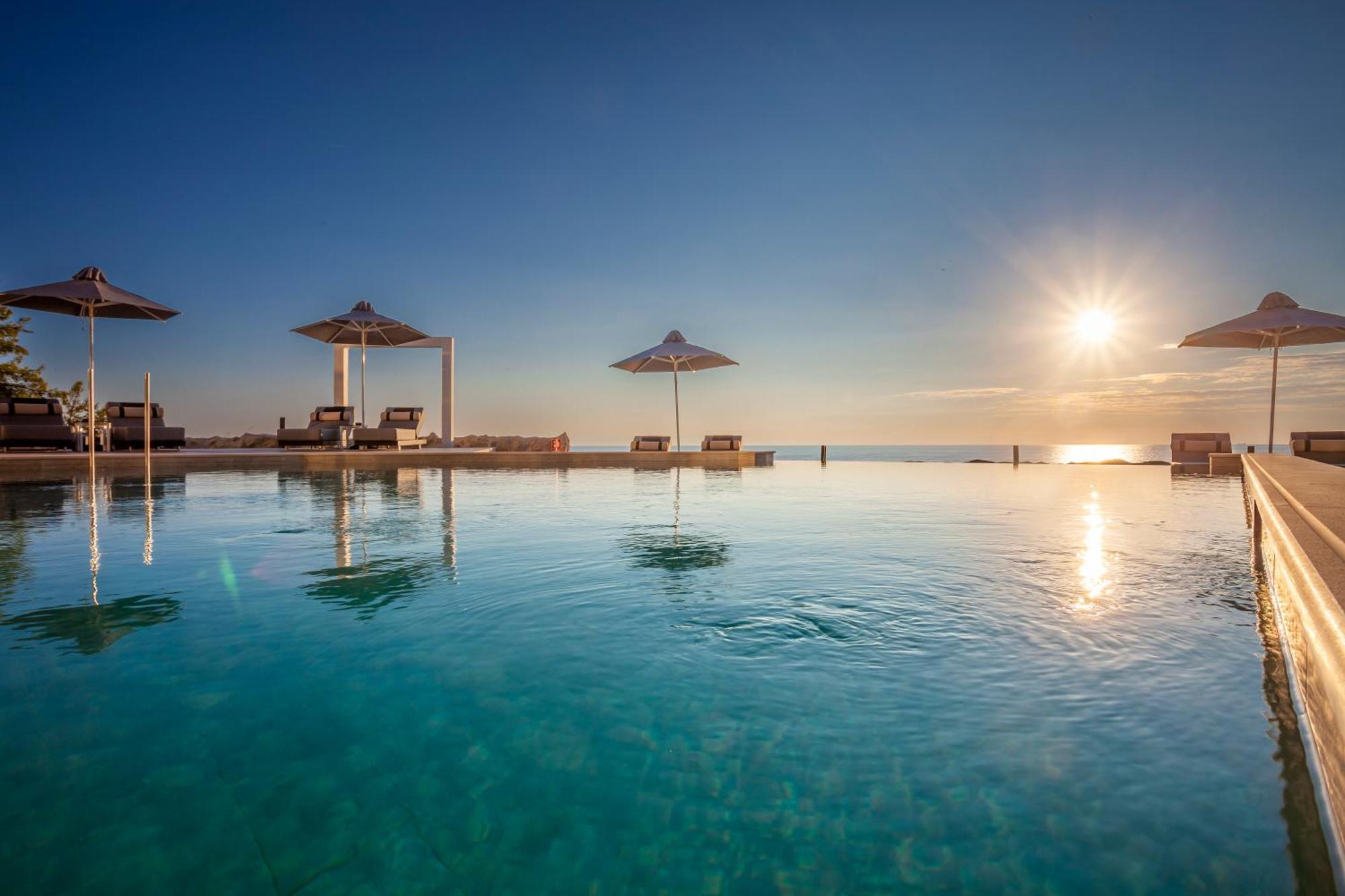 Akrotiri Olympus Luxury Suites - Adults Only Pláka Litókhoro Eksteriør bilde